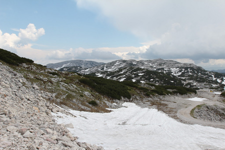 顶石山