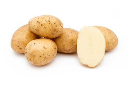 土豆里维埃拉的质量。土豆上白色酒泉孤立
