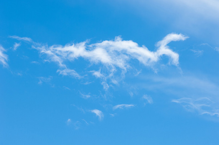 云的纹理。 表面或物质的感觉外观或一致性。 云在云上乌云散云风暴云粉彩云晚霞