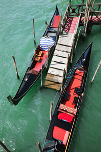 著名的京杭大运河与威尼斯贡多拉