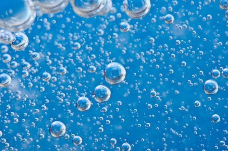 蓝色清水宏氧气气泡图片