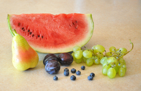 静物水果和浆果