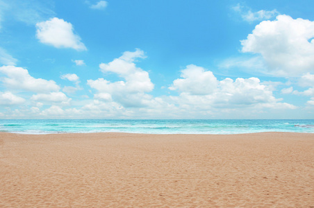 沙滩和夏天的蓝天背景