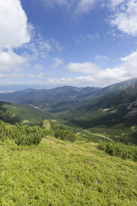 从斯洛伐克山低上塔特拉山夏季多彩视图