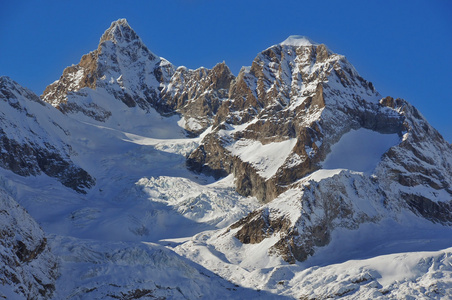 在冬天 Obergabelhorn