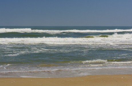 海浪在海洋海岸