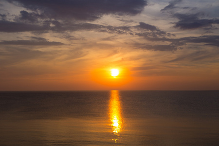 海上日落