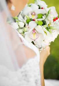 新娘手持花束