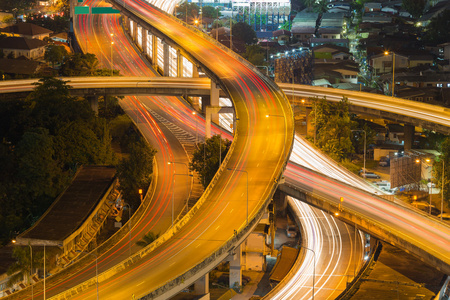 互换的公路鸟瞰图图片