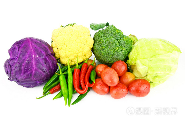 孤立在白色背景上的五颜六色的亚洲蔬菜