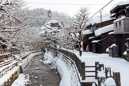 冬季高山小镇