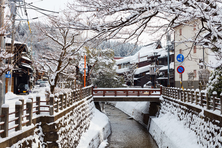 冬季高山小镇