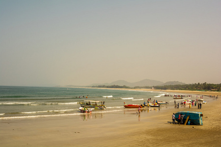 Murudeshwara 寺和印度海滩