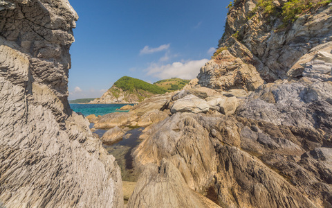 海 岩石 山