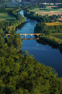 多尔多涅河上的中世纪桥梁