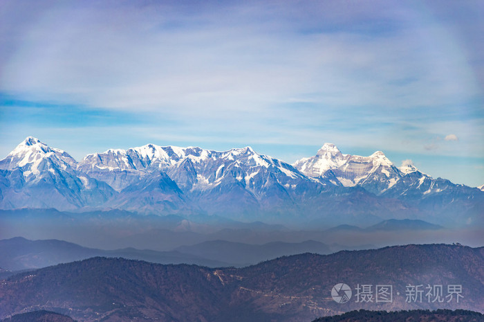 在喜马拉雅山脉的山峰上的雪