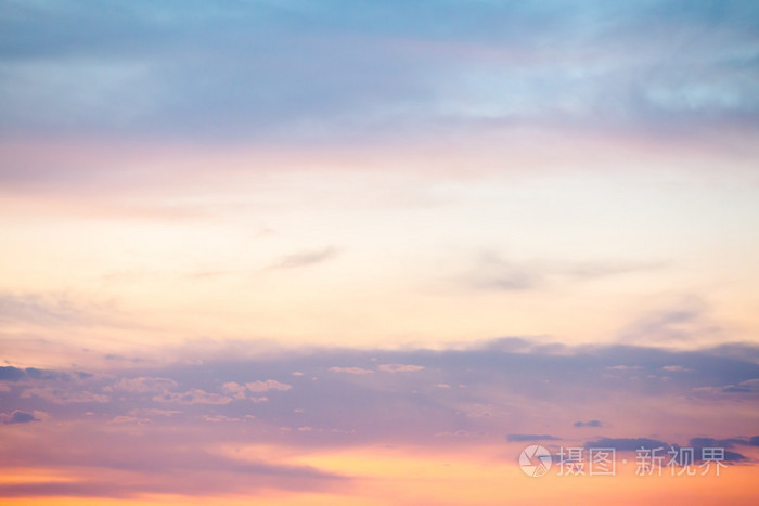在暮光之城时间背景天空