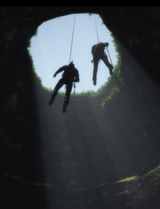 登山者在一个山洞里