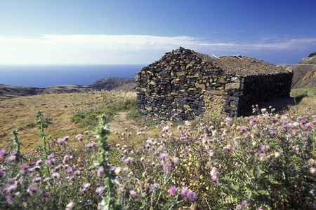 圣波尔图岛的石头仓库