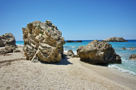 Megali 佩特拉，莱夫卡达，爱奥尼亚群岛的沙滩石头