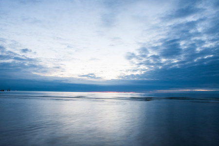 晚日落海梅蒂多杰波兰