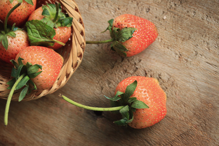 美味的新鲜草莓水果