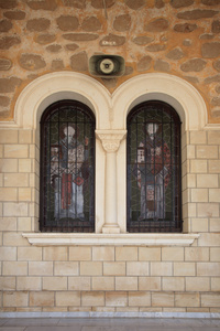 古代的彩色玻璃，在东正教教堂的窗户