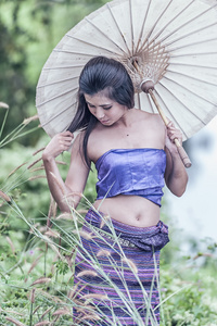 古代妇女的传统服装的泰国