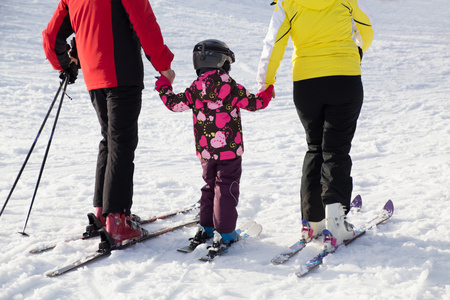 家庭滑雪滑雪度假村