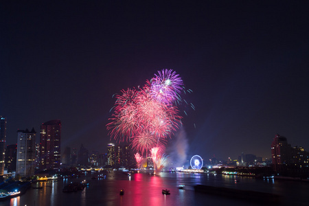 庆典烟花倒计时曼谷倒计时河软焦点