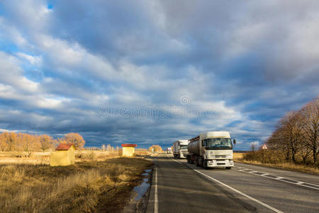 航运 拖车 公路 货运 运输 运动 交通 传送 日落 沥青