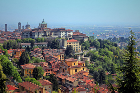 视图在老城 Citta Alta 的贝加莫从圣维吉利奥山。意大利贝加莫