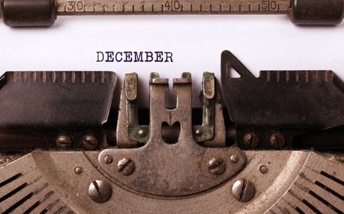 老打字机12 月