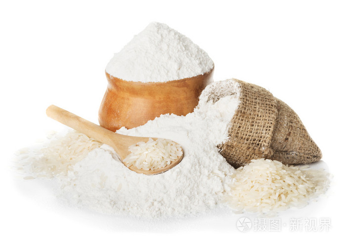 大米面粉和大米在碗里