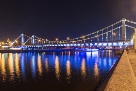 克里米亚桥牌夜景图片