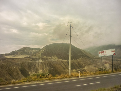 厄瓜多尔道路上的景观景观