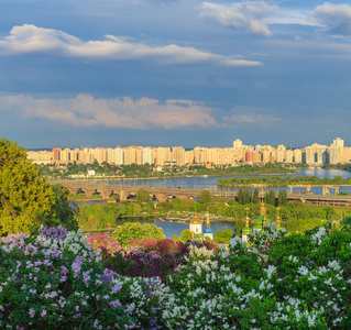 在基辅市的日落