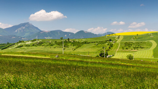 在 Liptov 地区，夏季 2015年斯洛伐克的性质