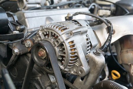 汽车发动机特写，汽车引擎的一部分