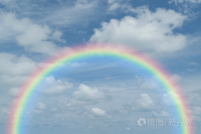 蓝蓝的天空云与彩虹