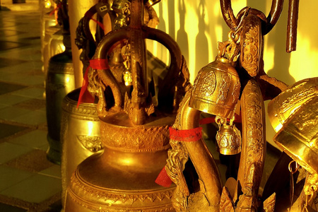 泰国寺庙佛教铜钟