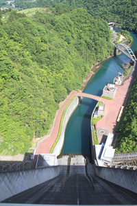 在日本神奈川县的 Miyagase 大坝