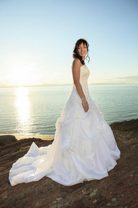 美女 连衣裙 结婚 夫妇 公司 自然 承诺 美丽的 新娘