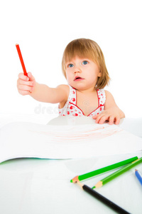 小女婴画铅笔