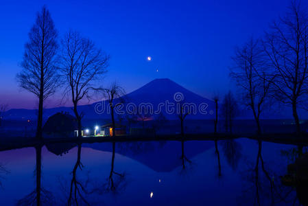 池塘 小时 富士山 霓虹灯 风景 美丽的 黎明 攀登 国家的
