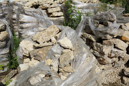包装中用于园林绿化的石头图片