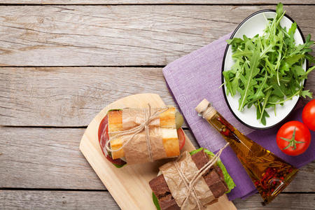 美食家 复制空间 沙拉 三明治 美味的 复制 生菜 意大利语