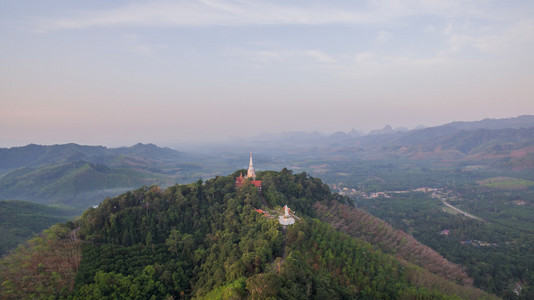 美丽观音山的顶上图片