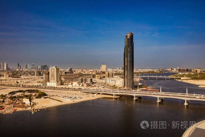 迪拜,阿拉伯联合酋长国迪拜节日之城从美丽的天际线景观