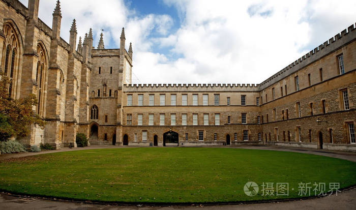 在牛津大学新学院